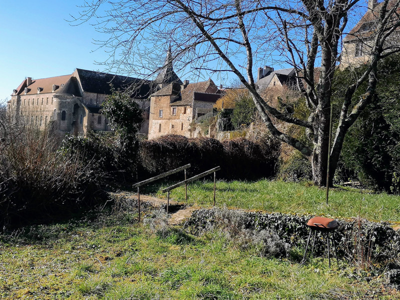 House for sale in SaintBenoîtduSault Indre Superb 23 bed