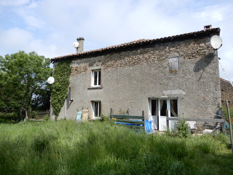 House for sale in TerresdeHauteCharente Charente Character stone
