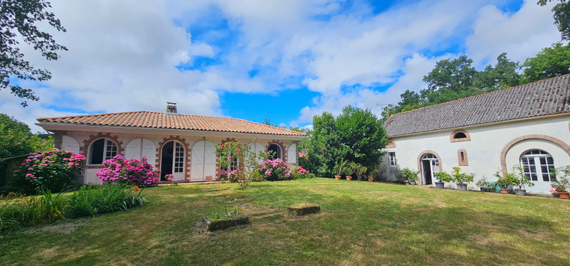 Maison à vendre à Beaufou, Vendée - 592.000 € - photo 1