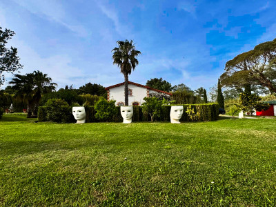 French property for sale in Arles, Bouches-du-Rhône - €1,390,000 - photo 8