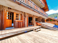 Chalet à vendre à Les Allues, Savoie - 4.050.000 € - photo 8