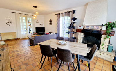 French property for sale in Saint-Méard-de-Gurçon, Dordogne - €165,900 - photo 2