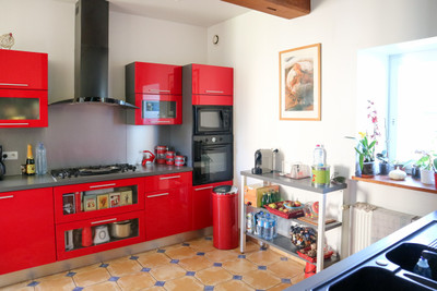 French property for sale in Montmorillon, Vienne - €349,800 - photo 2