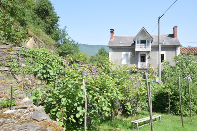 French property for sale in Saléchan, Hautes-Pyrénées - €449,000 - photo 1