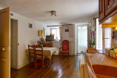 French property for sale in Voutezac, Corrèze - €81,600 - photo 2