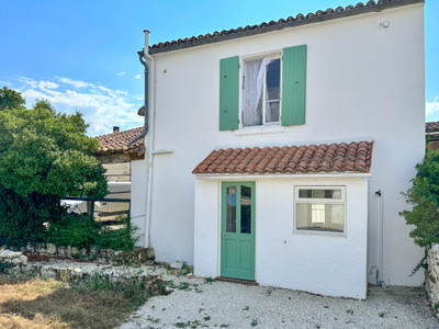 French property for sale in Coivert, Charente-Maritime - €265,000 - photo 3
