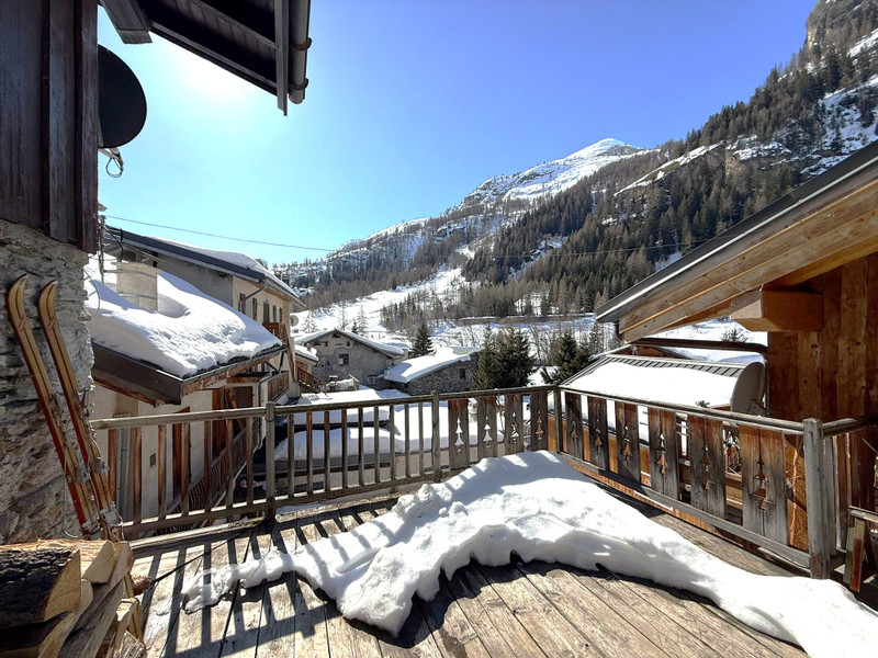 Ski property for sale in Tignes - €2,496,000 - photo 3