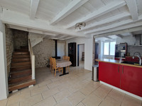 Propriété à vendre à Châteauneuf-sur-Charente, Charente - 169 800 € - photo n°2