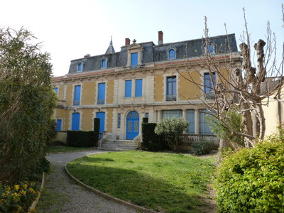 Appartement à vendre à Olonzac, Hérault, Languedoc-Roussillon, avec Leggett Immobilier