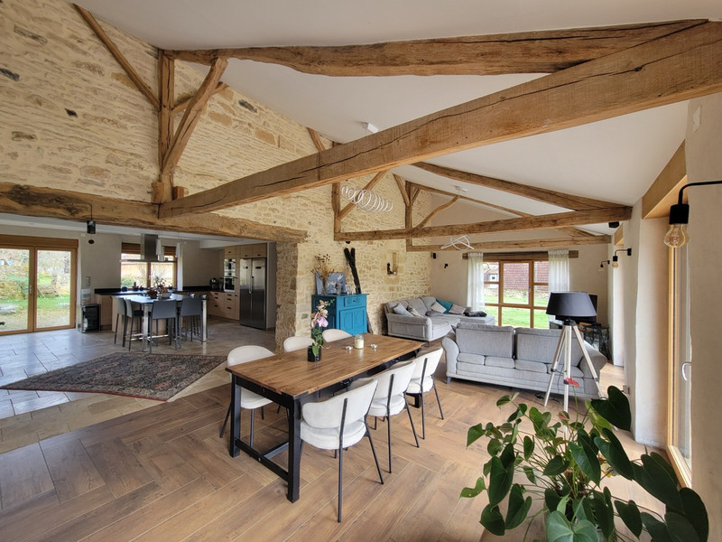 Propriété à vendre à Saint-Cyprien, Dordogne - 750 000 €