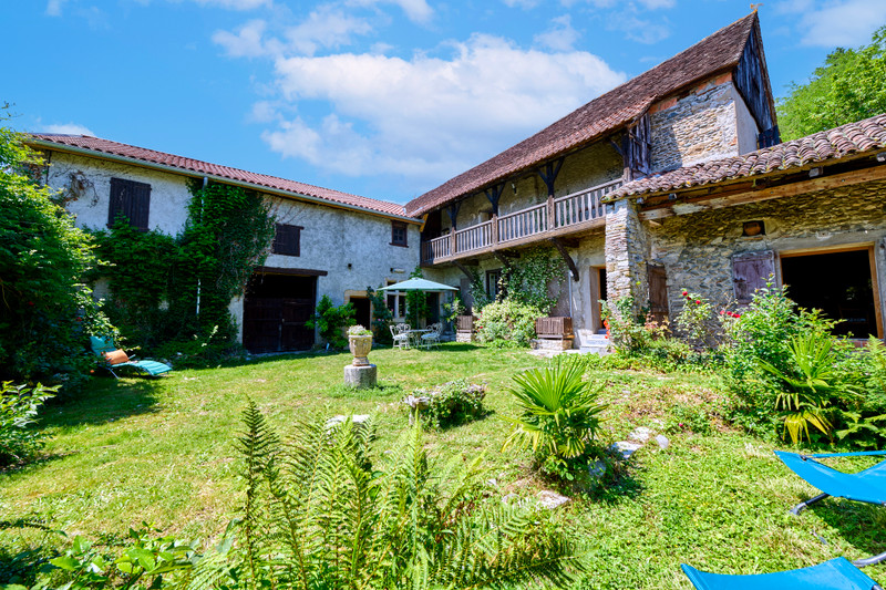 French property for sale in Sauveterre-de-Béarn, Pyrénées-Atlantiques - €469,000 - photo 0