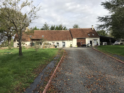 French property for sale in Châteauneuf-sur-Cher, Cher - €224,700 - photo 1