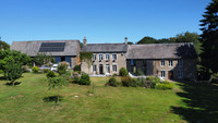 Maison à vendre à Saint-Quentin-les-Chardonnets, Orne - 250.000 € - photo 1
