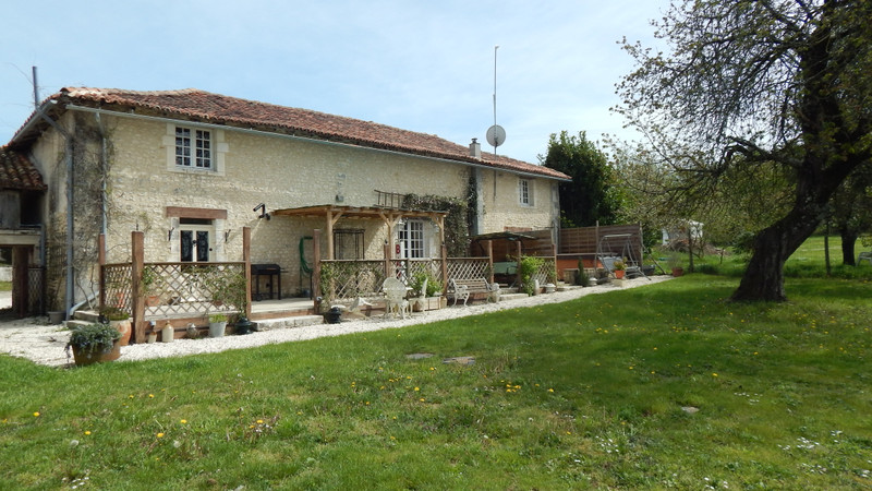 French property for sale in Champagne-et-Fontaine, Dordogne - &#8364;174,960 - photo 3
