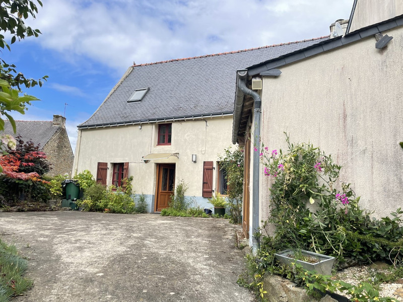 French property for sale in Guégon, Morbihan - &#8364;167,000 - photo 2