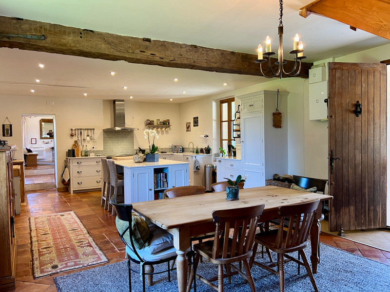 French property for sale in Lauzun, Lot-et-Garonne - €630,000 - photo 4