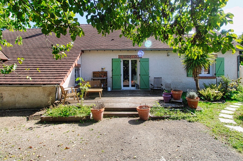 French property for sale in Cour-Cheverny, Loir-et-Cher - €349,800 - photo 8