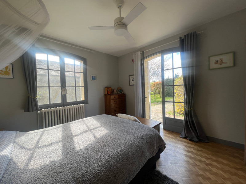 French property for sale in Eynesse, Gironde - €375,000 - photo 4