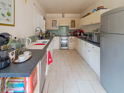 French property for sale in Bresdon, Charente-Maritime - €257,000 - photo 4