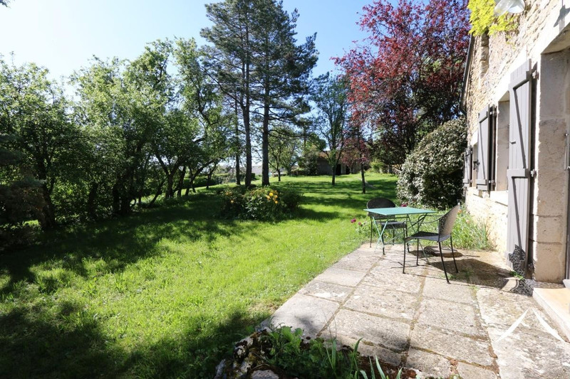 French property for sale in Montceau Et Echarnant, Côte-d'Or - €220,000 - photo 1