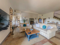 Maison à vendre à Neffiès, Hérault - 950.000 € - photo 8