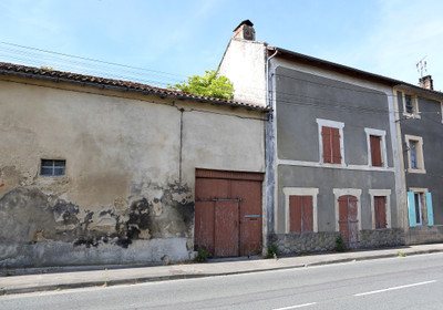Maison à vendre à Mareuil en Périgord, Dordogne, Aquitaine, avec Leggett Immobilier