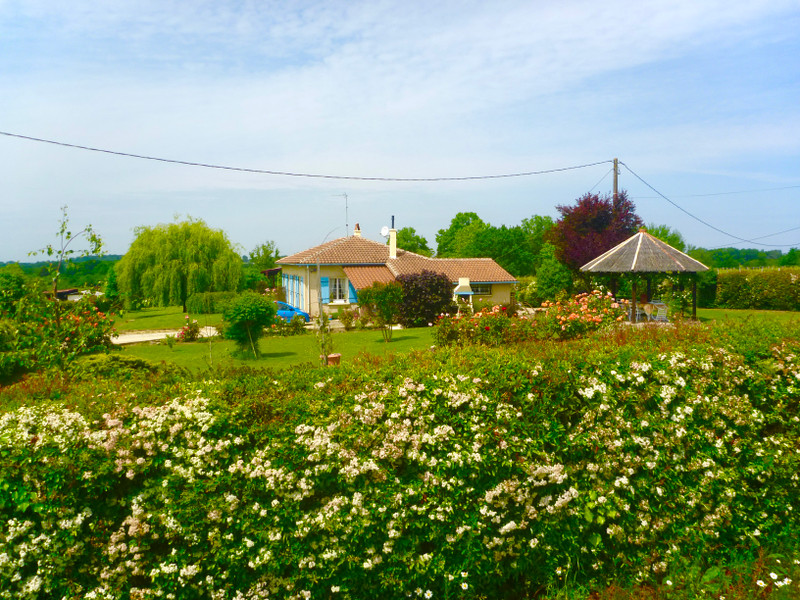 French property for sale in Rouffignac-de-Sigoulès, Dordogne - €267,500 - photo 8