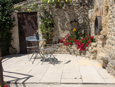 French property for sale in Saint-Christophe-sur-Roc, Deux-Sèvres - €420,000 - photo 2