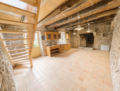 French property for sale in Loguivy-Plougras, Côtes-d'Armor - €224,500 - photo 5
