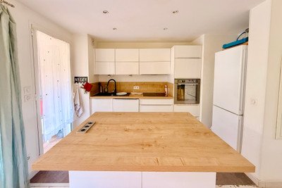 French property for sale in Antibes, Alpes-Maritimes - €490,000 - photo 1