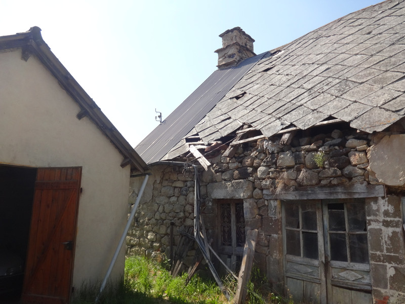 French property for sale in Saint-Bonnet-de-Condat, Cantal - &#8364;31,600 - photo 5