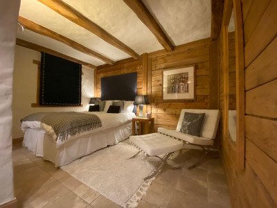 Luxurious, Exceptional SKI Chalet in Highly Sought After Area of Ste Foy Resort. Ski in Ski Out