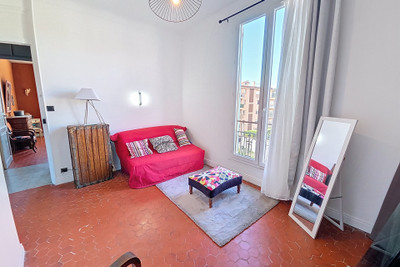 French property for sale in Nice, Alpes-Maritimes - €649,000 - photo 9
