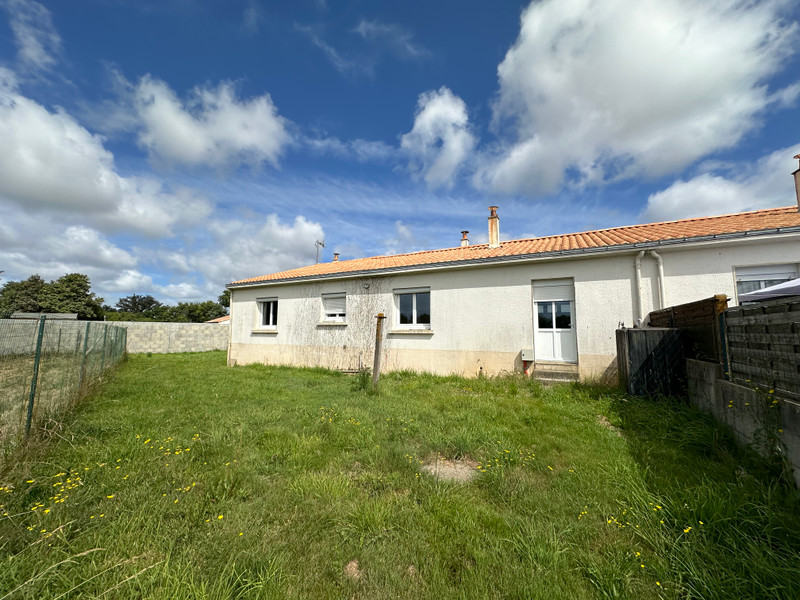 French property for sale in La Chaize-le-Vicomte, Vendée - €149,435 - photo 9