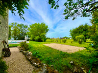 Maison à vendre à Chenac-Saint-Seurin-d'Uzet, Charente-Maritime - 496.610 € - photo 9