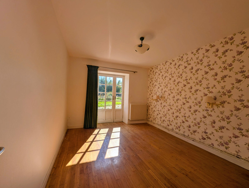 French property for sale in Theil-Rabier, Charente - €202,000 - photo 5