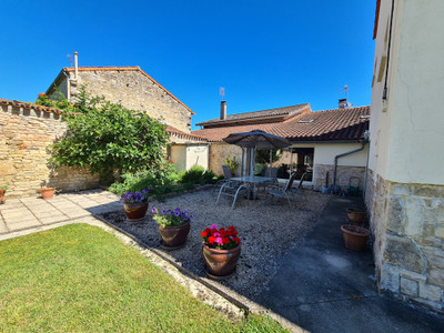 French property for sale in Charmé, Charente - €220,000 - photo 12