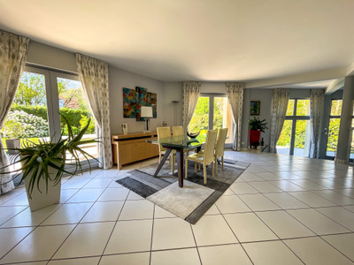 French property for sale in Chauvry, Val-d'Oise - €779,000 - photo 2