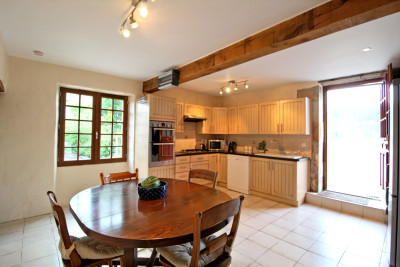 French property for sale in Pressac, Vienne - €109,000 - photo 4
