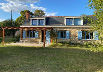 Maison à vendre à Morannes sur Sarthe-Daumeray, Maine-et-Loire, Pays de la Loire, avec Leggett Immobilier