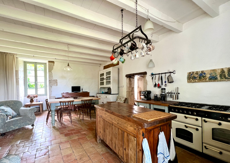 French property for sale in Loubès-Bernac, Lot-et-Garonne - €325,000 - photo 6