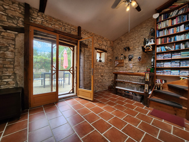 French property for sale in Linazay, Vienne - &#8364;152,600 - photo 10