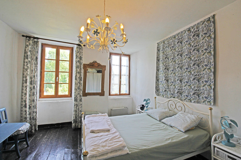 French property for sale in Peyrefitte-du-Razès, Aude - €260,000 - photo 4