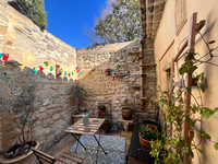 Maison à vendre à Les Angles, Gard - 264.000 € - photo 1