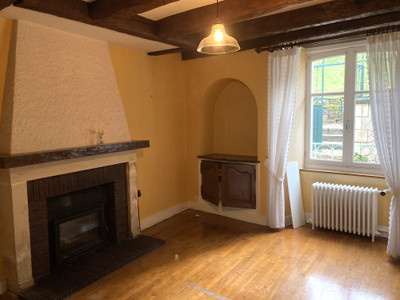 French property for sale in L'Isle-Jourdain, Vienne - €125,000 - photo 2
