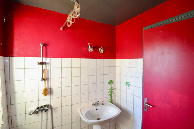 French property for sale in Écuras, Charente - €77,000 - photo 9