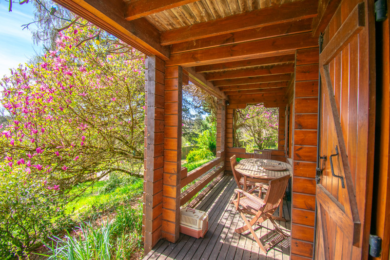 French property for sale in Ussel, Corrèze - €299,980 - photo 1
