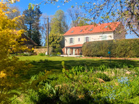 Maison à vendre à Saint-Yrieix-la-Perche, Haute-Vienne - 295.000 € - photo 1