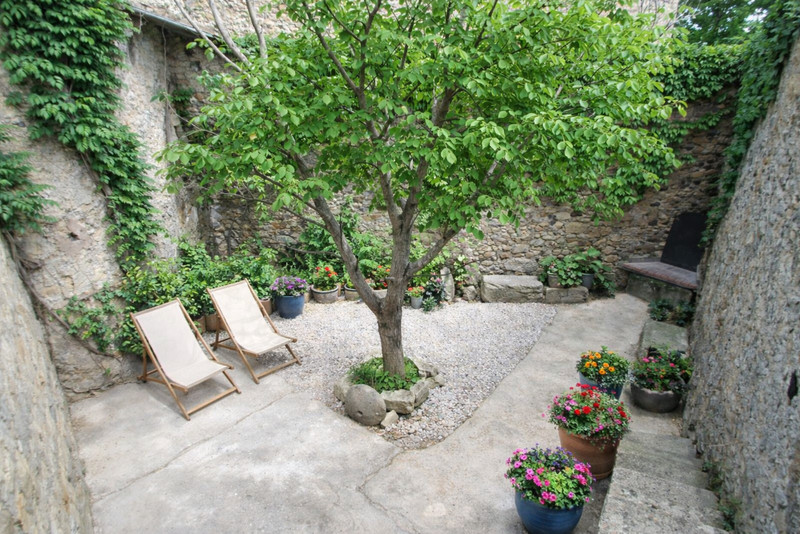 French property for sale in Roujan, Hérault - €299,000 - photo 9