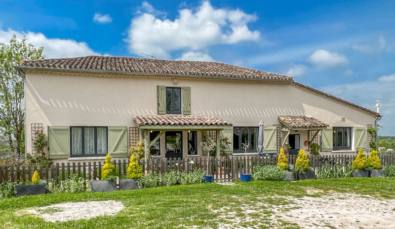 French property for sale in Montaigu-de-Quercy, Tarn-et-Garonne - &#8364;399,000 - photo 2